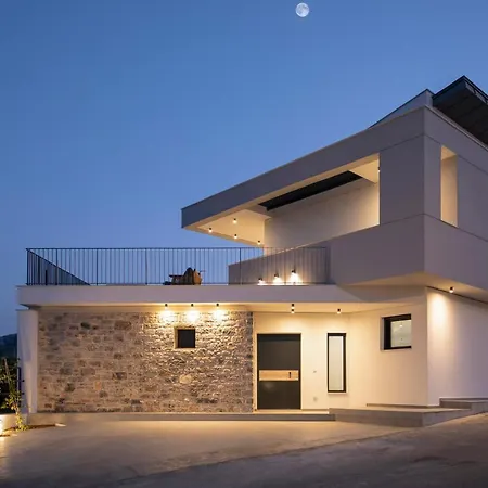 Hara * Monemvasia